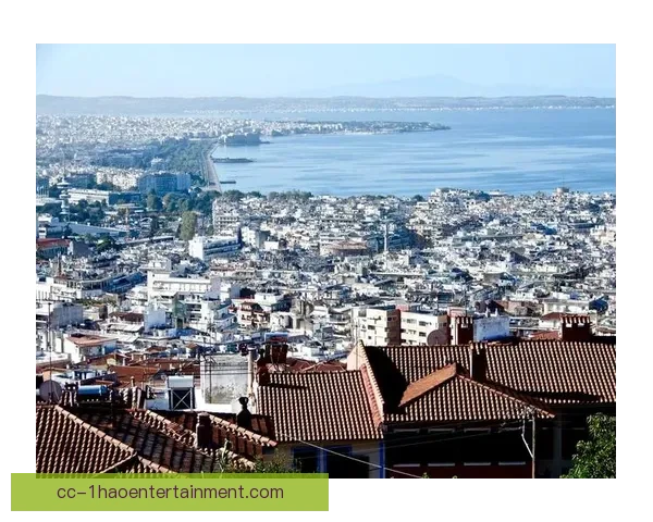 PAOK塞萨洛尼基力压群雄夺得希腊超级联赛冠军成功再度书写历史